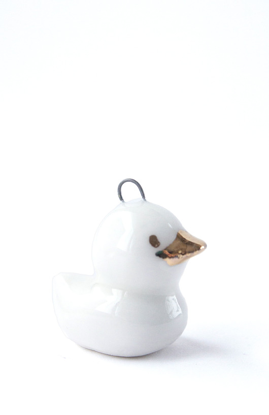 Kaczuszka , Porcelanowy Wisiorek - Pangzi Cerami Pangzi Ceramics