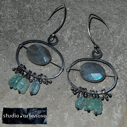 labradoryt + akwamaryn w sukience * kx 00070 studio artenova