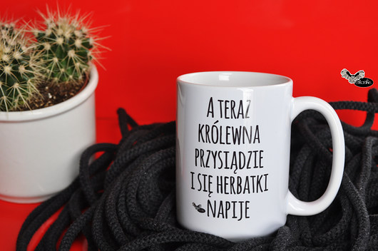 Królewna sobie przysiądzie i się herbatki ... Sowia Aleja