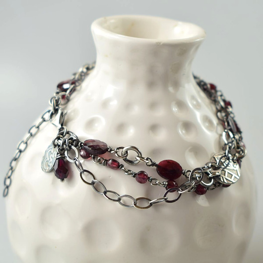 bransoletki srebrne Granat w srebrze - bransoletka