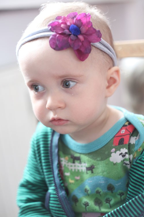 każdy maluch chodzi najpierw jak karaluch ruda klara