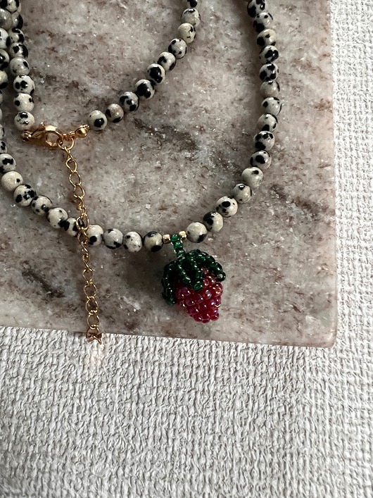 chokery Handmade naszyjnik z jaspisem dalmatyńskim i plecioną malinką