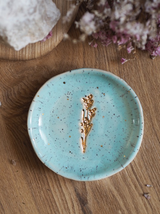 pojemniki na biżuterię Spodek na biżuterię lub palo santo