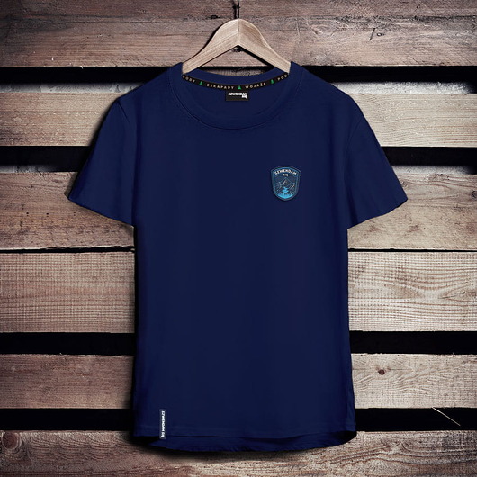 t-shirty męskie Koszulka męska z naszywką SZWENDAM SIĘ granatowa