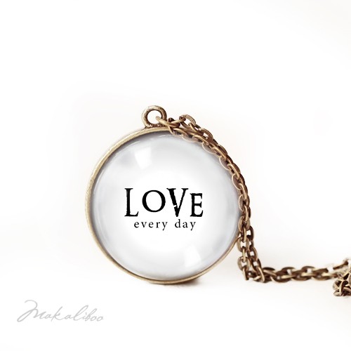 Love -  medalion tree Makaliboo