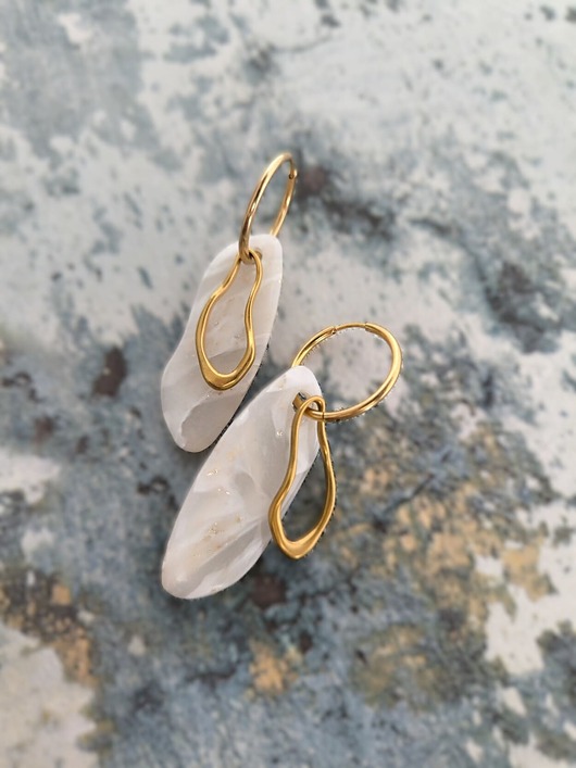 kolczyki z masy plastycznej Lodowe kolczyki z zawieszkami DELIKATNOŚĆ