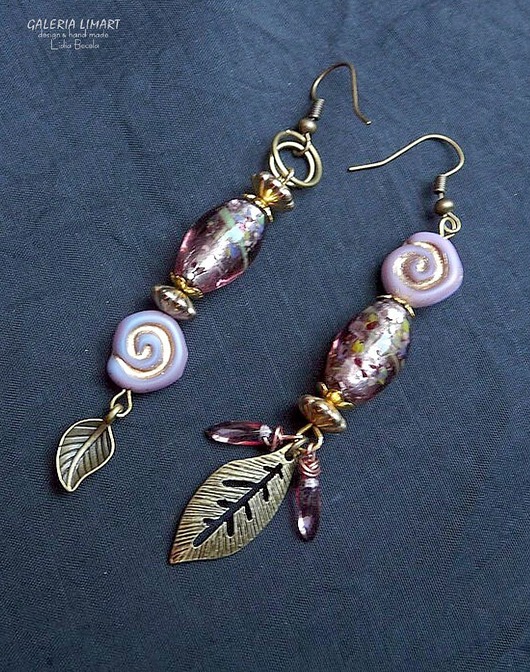 kolczyki szklane Kolczyki asymetryczne ze szkła weneckiego i mosiądzu PREZENT oryginalny