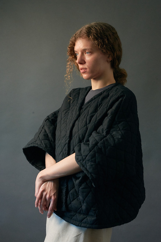 marynarki damskie Żakiet kimonowy pikowany czarny