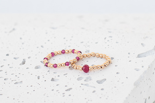 Zestaw pierścionków z rubinami La Femme Jewellery