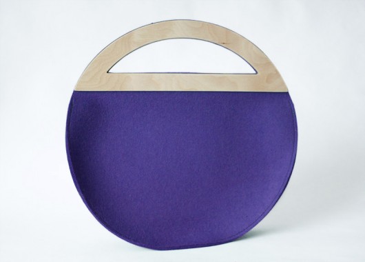 Round felt bag Violet moo studio
