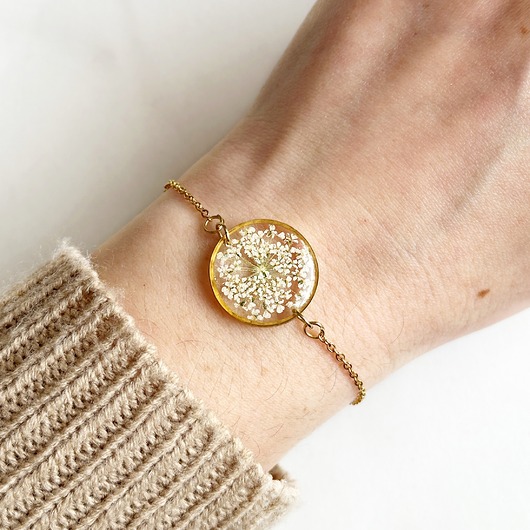 bransoletki z żywicy Bransoletka z kwiatami