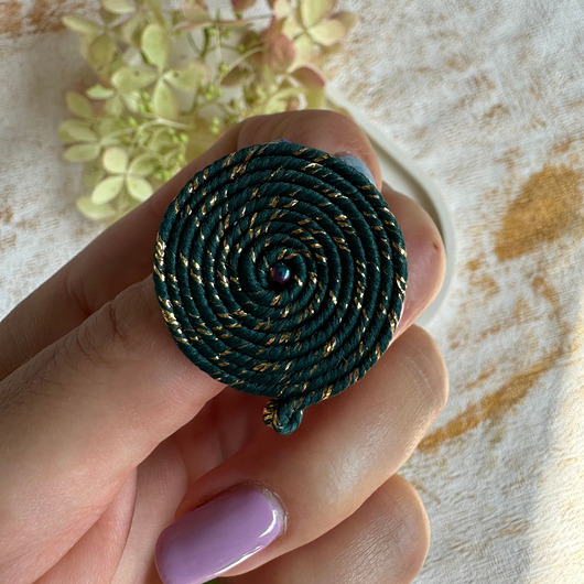 kolczyki soutache Małe zielono- złote kolczyki