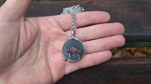 wisiory Różowe kwiatki - wisiorek