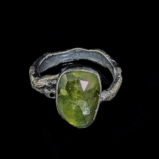 pierścionki srebrne Pierścionek baśniowy zielony szafir