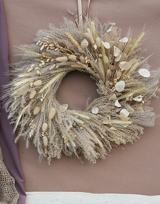 wianki Wianek dekoracyjny ,,Chmurka z traw"