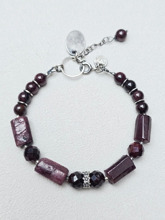 bransoletki srebrne Bransoletka Królowa Bordo Srebro