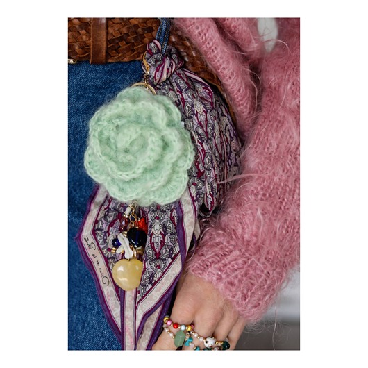 breloki Brelok z moherowym kwiatem