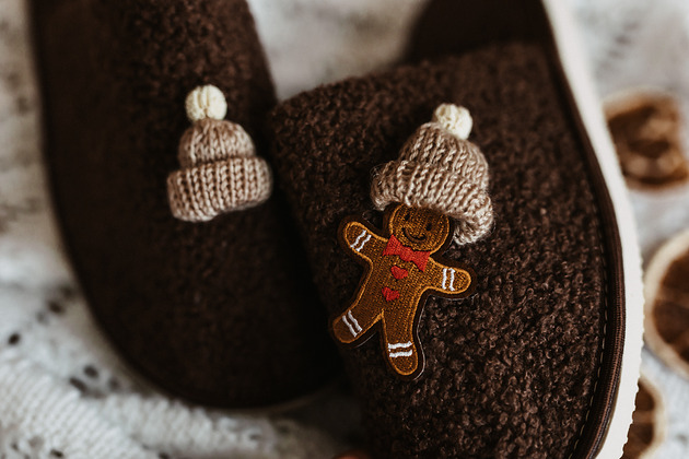 kapcie damskie Kapcie damskie "Zimowy Piernikowy Ludzik"