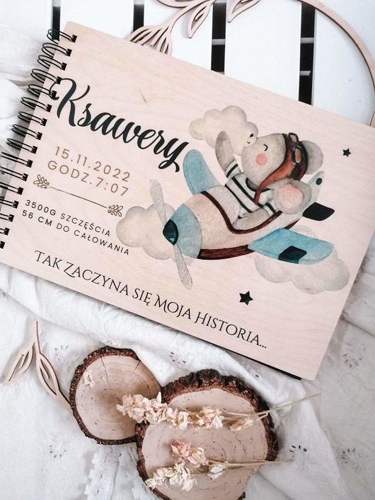 akcesoria dziecięce - różne MYSZKA W SAMOLOCIE, WATERCOLOUR drewniany album na chrzest
