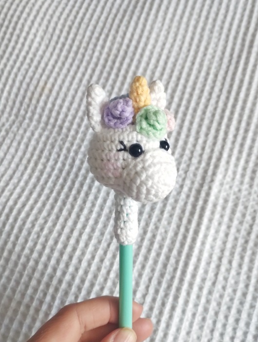 akcesoria różne Ozdoba na ołówek jednorożec, unicorn