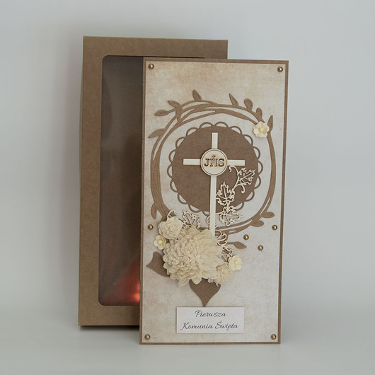 kartki na komunię Pamiątka Pierwszej Komunii w pudełku