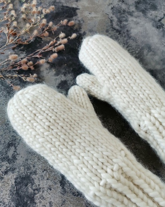 rękawiczki damskie WOOLY Białe wełniane  rękawiczki na drutach