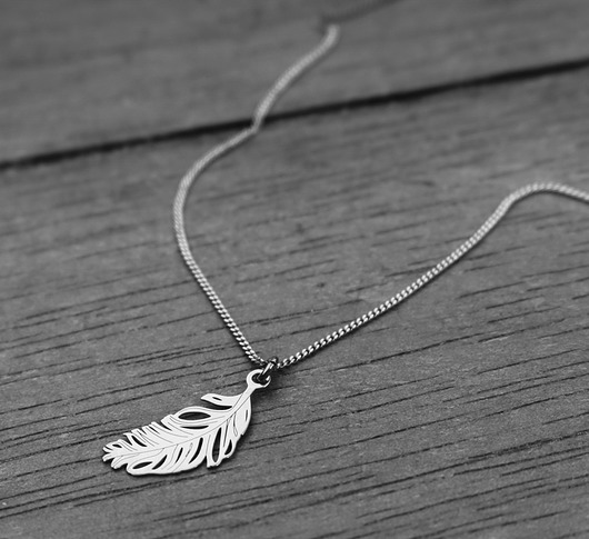 NASZYJNIK SREBRO 925 Z PIÓRKIEM Coccola JEWELLERY