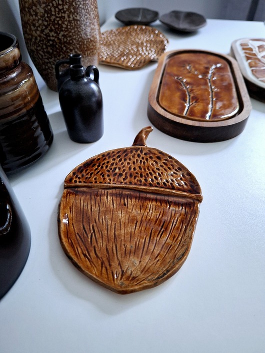 Podstawki pod kadzidełka Ceramiczna podstawka żołądź