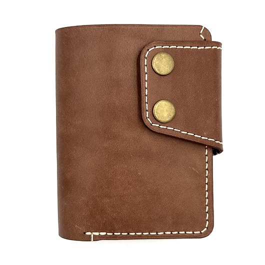 portfele damskie Brązowy portfel skórzany ręcznie uszyty beżową nitką.