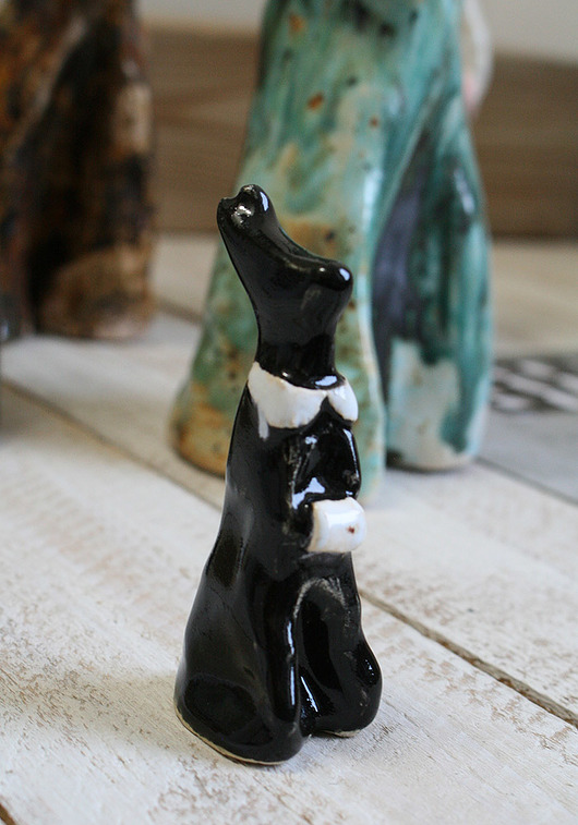 figurki i rzeźby Chanelka -Królik /rzeźba mini -  ceramika art