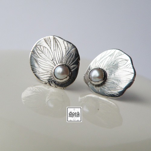 Petals-pearl avadora