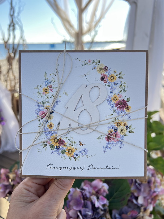 kartki scrapbooking Wyjątkowa ręcznie robiona kartka na 18-ste urodziny, osiemnastka, pomysł na p