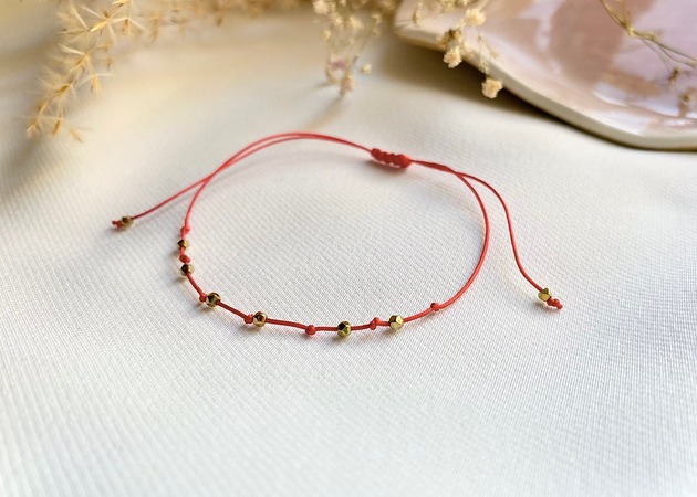 bransoletki z kamieni naturalnych Czerwona bransoletka szczęścia 7 węzłów Kabała
