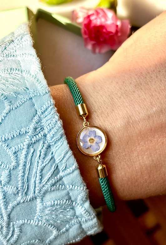 bransoletki na sznurku Bransoletka niezapominajka na perle