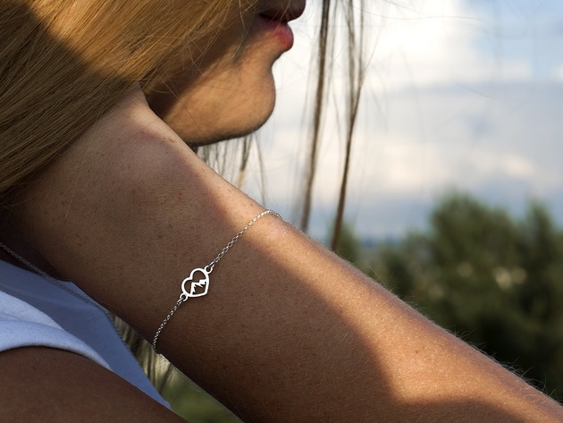 bransoletki srebrne Srebrna bransoletka górskie serduszko, góry w sercu