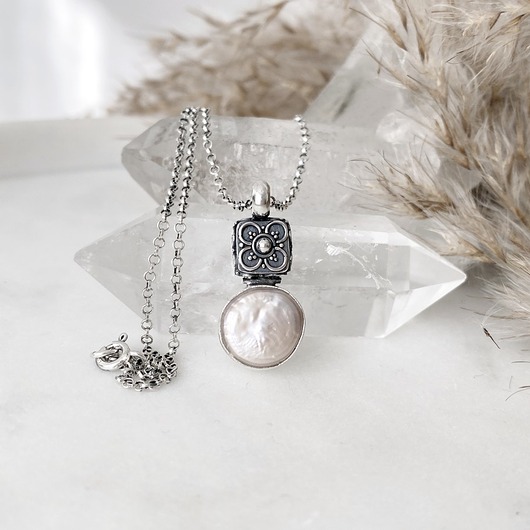 srebrne naszyjniki Orientalna perła