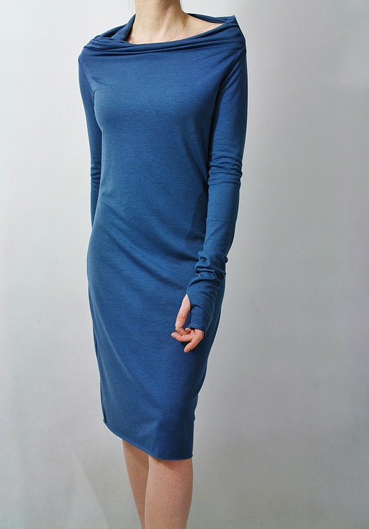 Blue dress z otworem - zamówienie ART INDYWIDUALITY