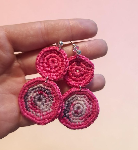 kolczyki - inne "Fuksja" kolczyki szydełkowe srebro sztyfty