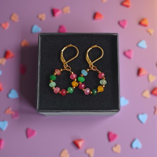 kolczyki z kamieniami Kolekcja WIANKI : urocze kolczyki : jadeit multicolor