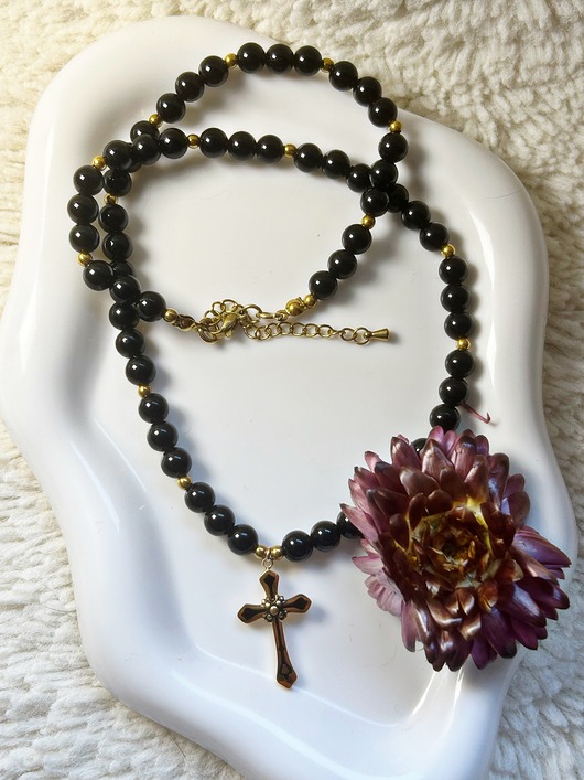 korale Naszyjnik "Czarna Tarcza" 