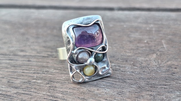 pierścionki - różne Ametyst i kropki - pierścionek regulowany