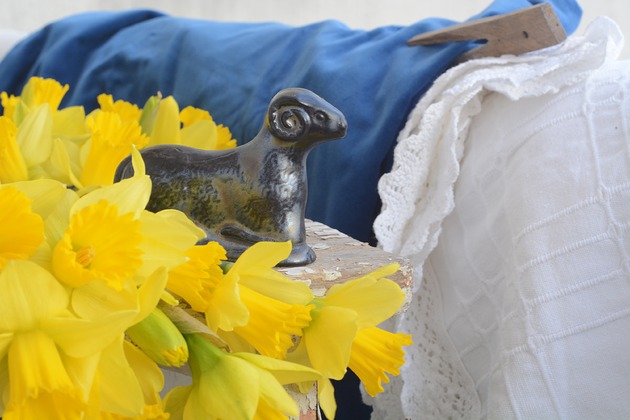 ozdoby wielkanocne Baranek wielkanocny czarno-złoty be 1.