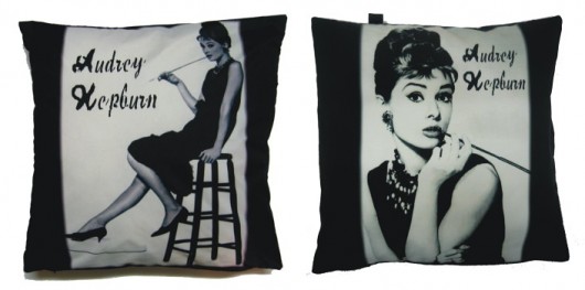 Dwie poduszki z Audrey Hepburn Gaul Designs