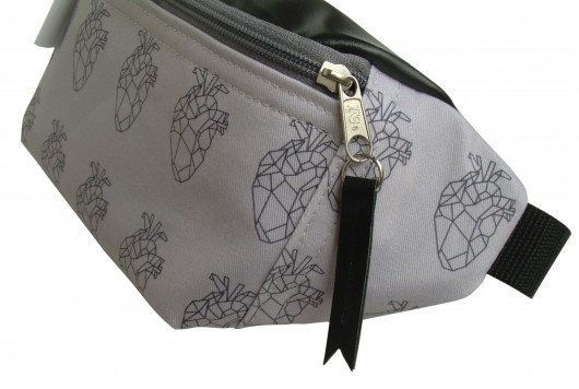 Nerka z serii GEOMETRY.Hearts on gray Handverk