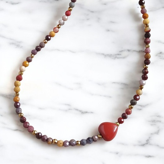 chokery Choker z serduszkiem : mokait, jaspis królewski