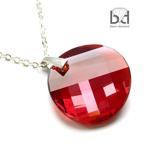 Crimson - (nowy) kryształ Swarovski Black Diamond