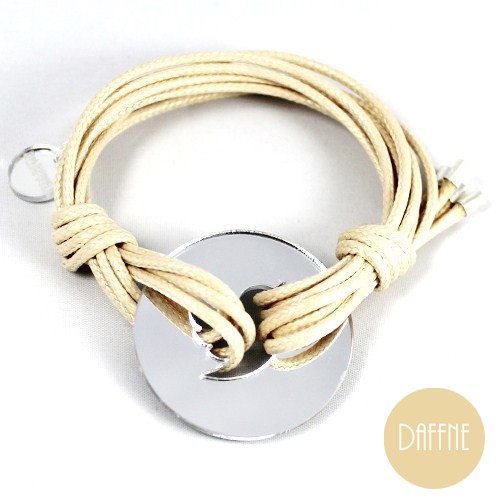 Beige Bracelet with Circle by Daffne LOVINA PRINTS