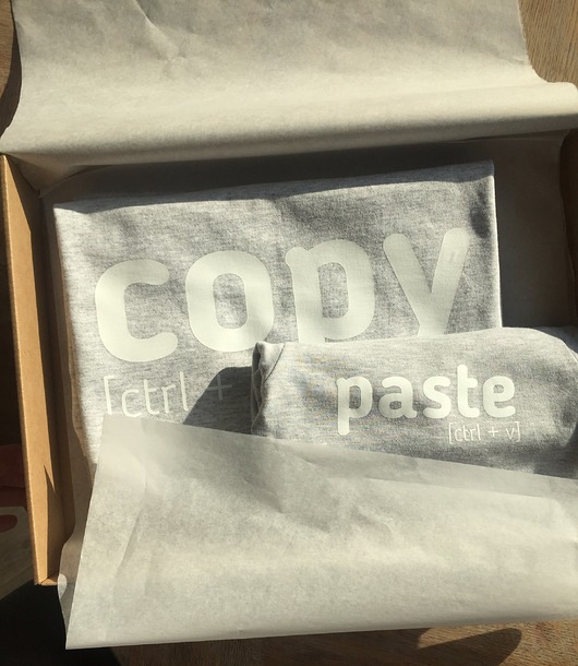 t-shirt damskie Zestaw Koszulka dla Mamy i body dla dziecka z nadrukiem COPY PASTE ROZMIAR M