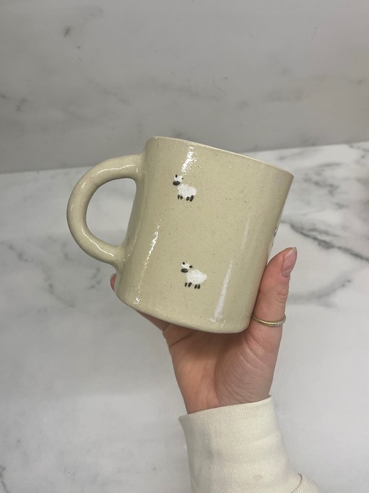 kubki i filiżanki Ceramiczny Kubek Handmade 380 ml w Owieczki