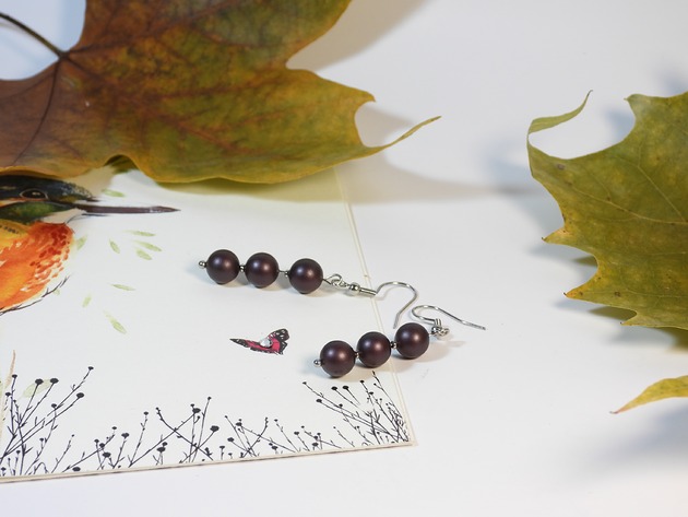 kolczyki z kamieniami Kolczyki muszla burgundowa